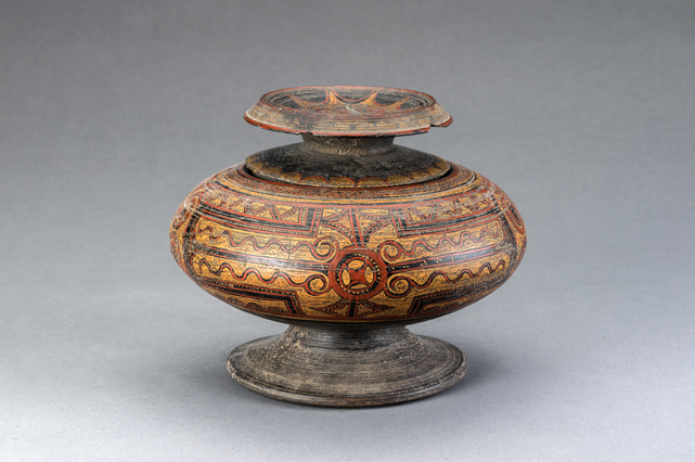 彩绘圆形漆食盒2