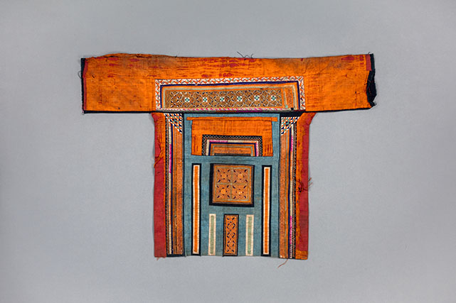 乌当苗绣花背儿带