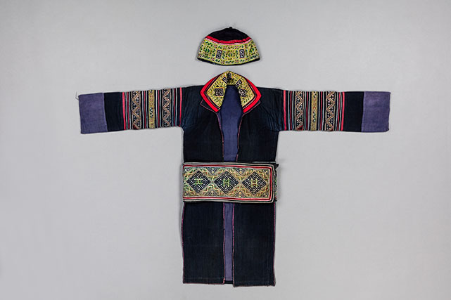 文山苗女服帽子