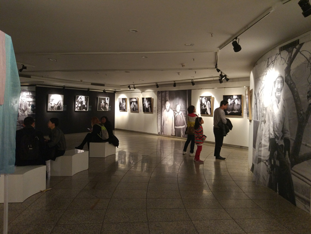 13观众一家.jpg 13观众一家.jpg