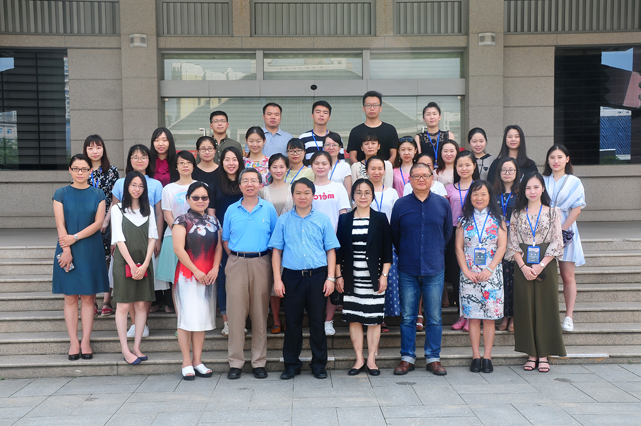 合影.jpg 合影.jpg